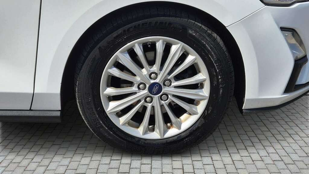 Ford Focus 1.0 Ecoboost 125 Titanium 2019 WN19HCG White #2