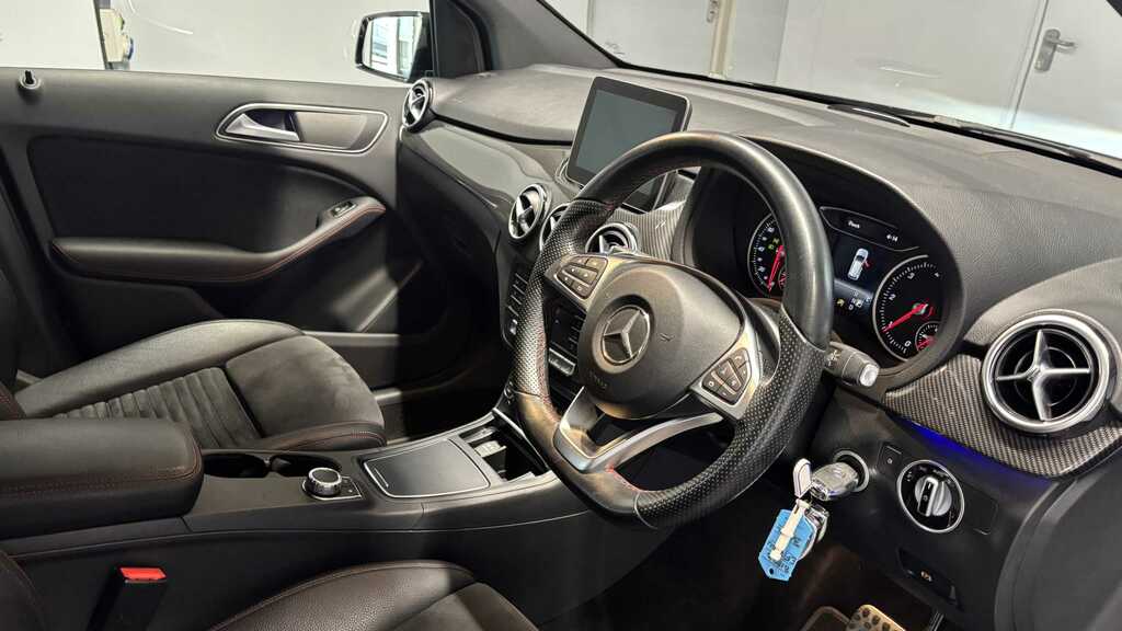 Mercedes-Benz B Class B180d Amg Line Premium 2017 EF17CDU Black #6