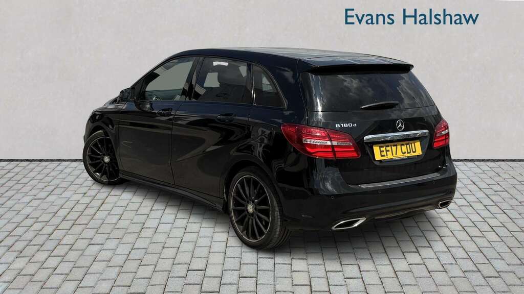 Mercedes-Benz B Class B180d Amg Line Premium 2017 Black #2
