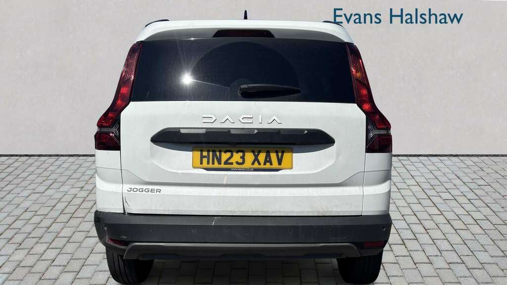 Dacia Jogger 1.0 Tce Extreme Se 2023 White #4