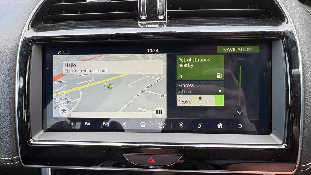 Jaguar XE 2.0I 300 Sport Saloon Awd Euro 6 White #11