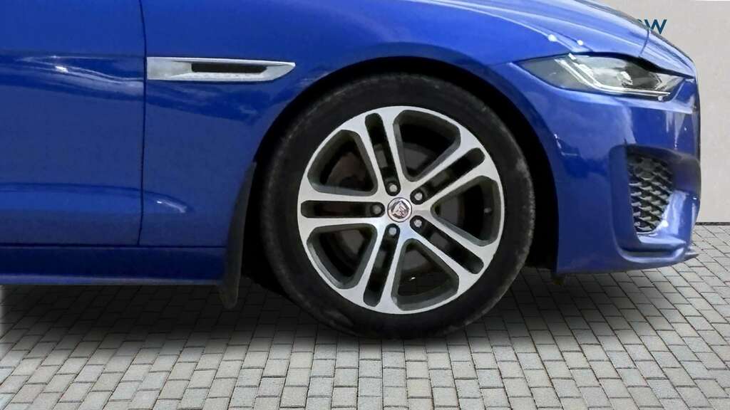 Jaguar XE 2.0D R-dynamic Se 2019 Blue #4