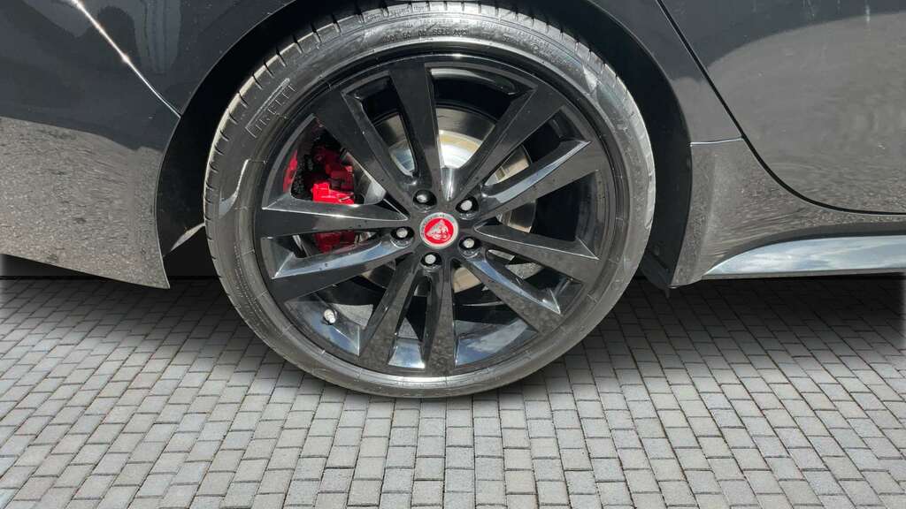Jaguar XE 2.0 D200 R-dynamic Black 2021 YT21FXA Black #6