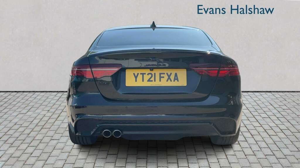Jaguar XE 2.0 D200 R-dynamic Black 2021 YT21FXA Black #3