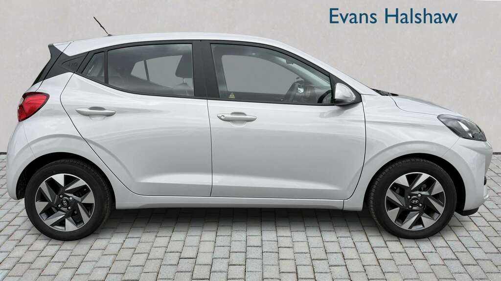 Hyundai I10 1.0 63 Advance Nav 2025 Grey #3