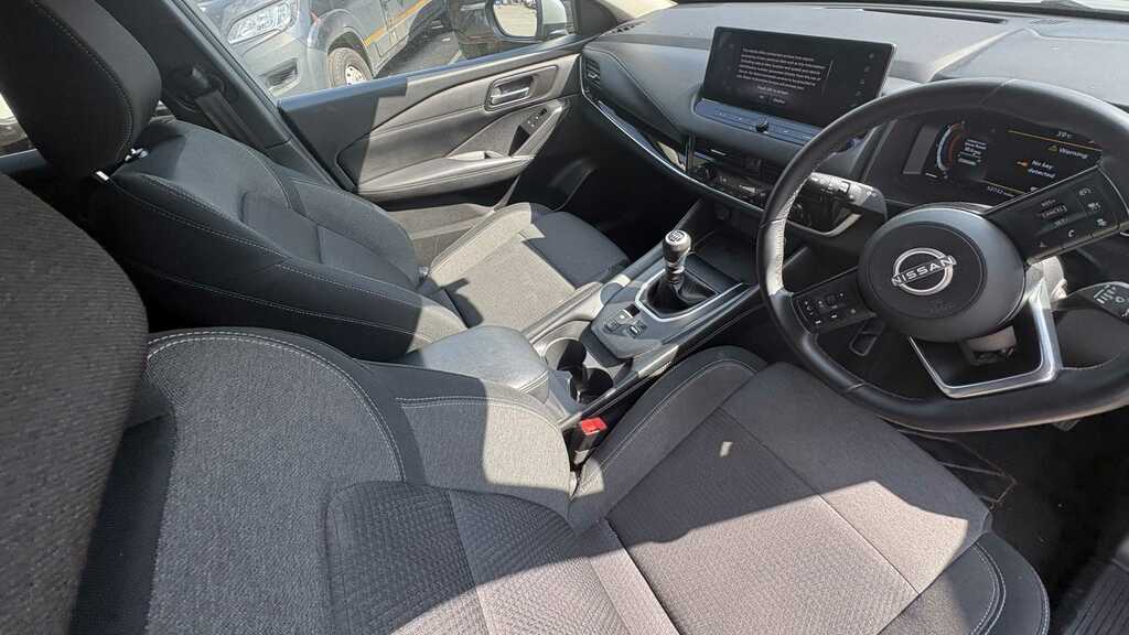 Nissan Qashqai 1.3 Dig-t Mh N-connecta 2024 BC73OTG Silver #4