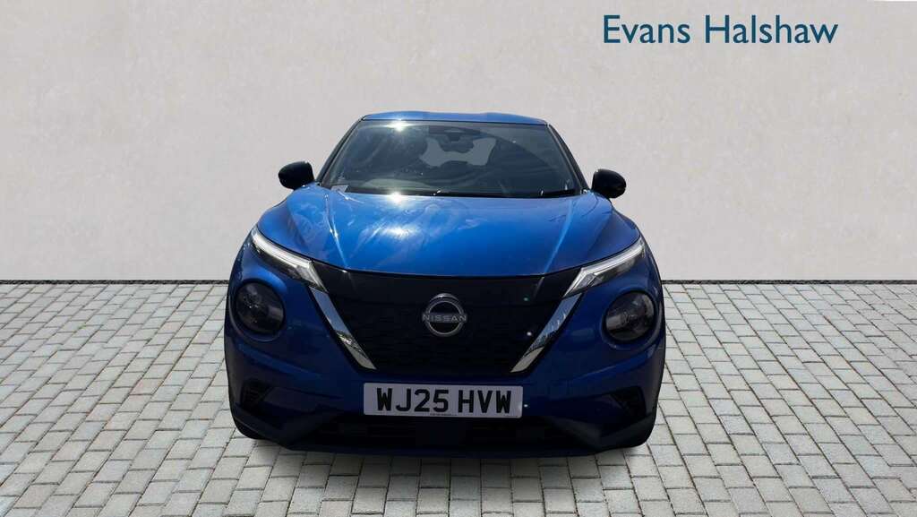 Nissan Juke 1.6 N-connecta Suv Hybrid Euro 6 Black #1