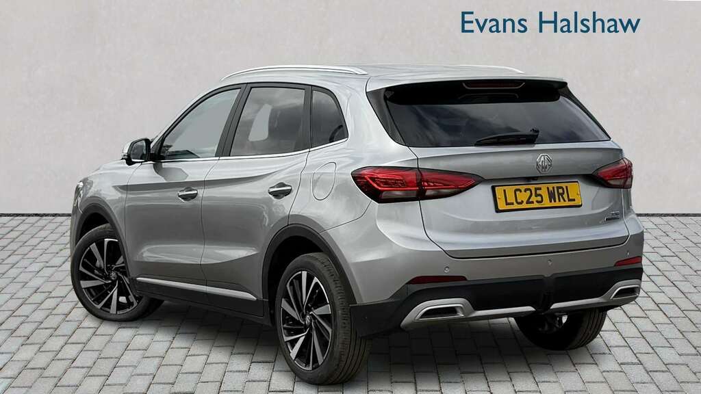 MG ZS 1.5 Hybrid Trophy 2025 Silver #2