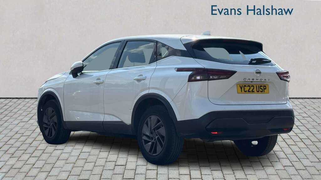 Nissan Qashqai 1.3 Dig-t Mh 158 Acenta Premium Xtronic 2022 White