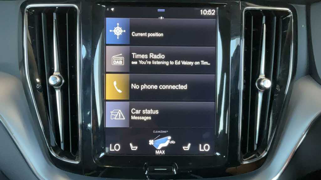 Volvo XC60 Volvo Estate 2.0 D4 Momentum Awd Geartr Grey #11