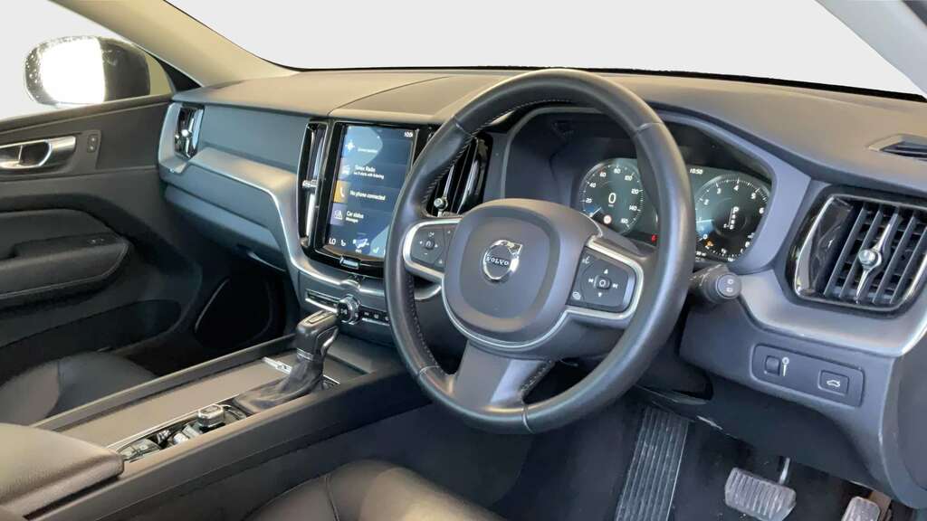 Volvo XC60 Volvo Estate 2.0 D4 Momentum Awd Geartr Grey #8