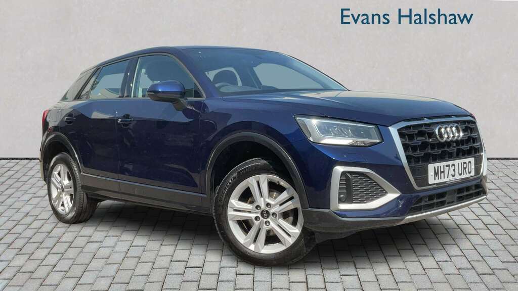 Audi Q2 35 Tfsi Sport 2024 Blue