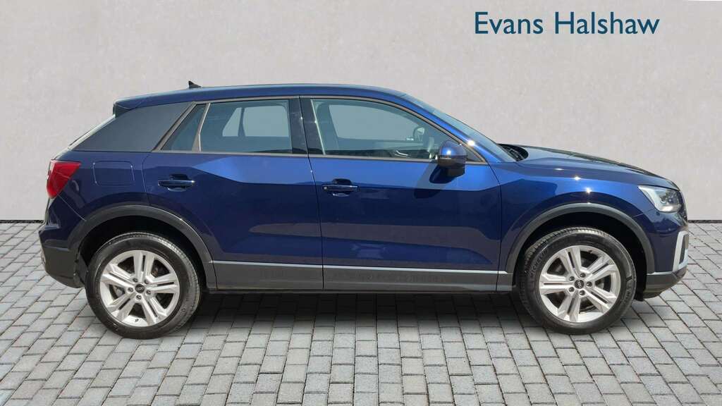 Audi Q2 35 Tfsi Sport 2024 Blue #3