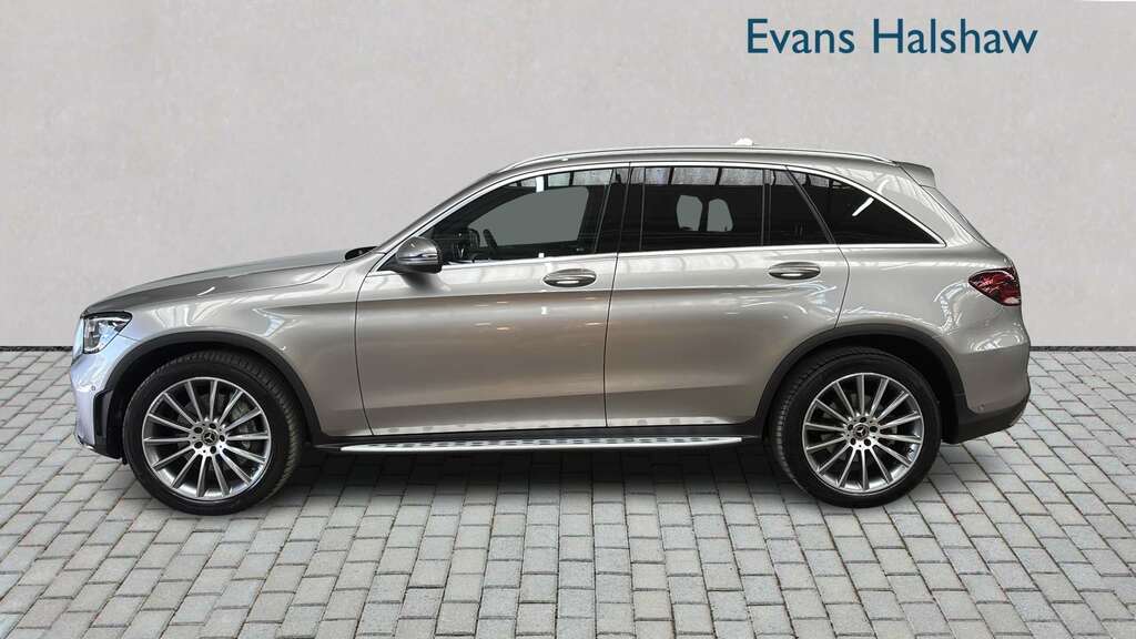Mercedes-Benz GLC Class 300D 4Matic Amg Line Premium 9G-tronic 2022 Silver
