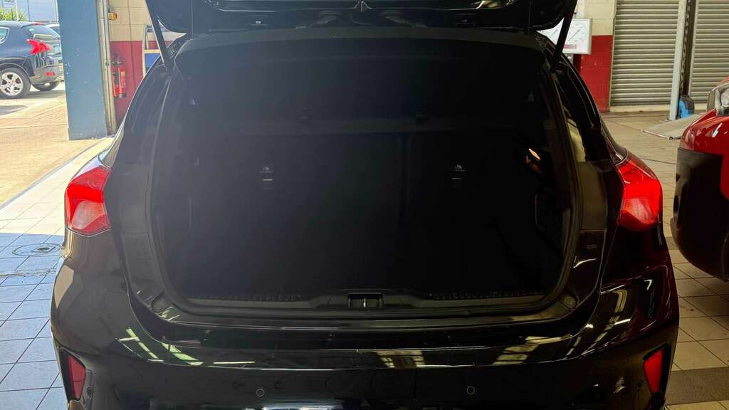 Ford Focus 1.0 Ecoboost 125 St-line X 2020 YJ20UVK Black #4