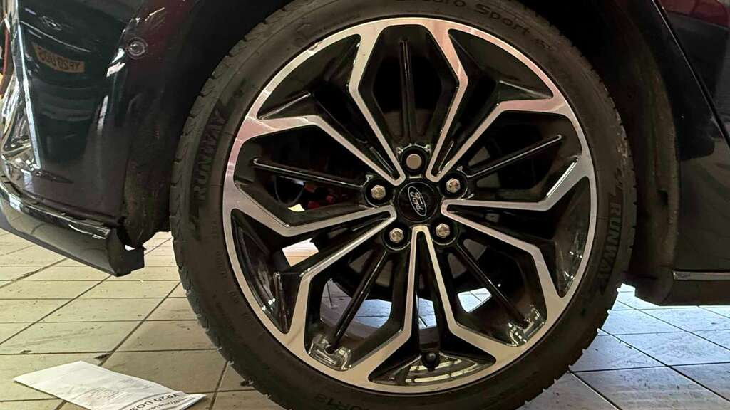 Ford Focus 1.0 Ecoboost 125 St-line X 2020 YJ20UVK Black #5