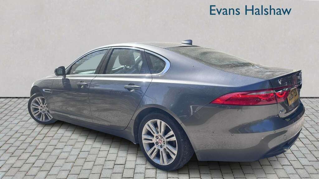 Jaguar XF 2.0I 250 Portfolio 2017 Grey #2