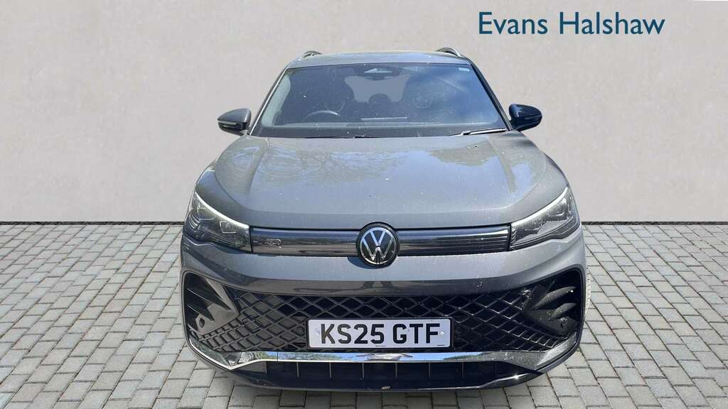 Volkswagen Tiguan 2.0 Tdi R-line Dsg 2025 Grey #4