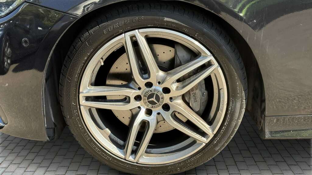 Mercedes-Benz E Class E300 Amg Line Night Ed Premium Plus 9G-tronic Black #2