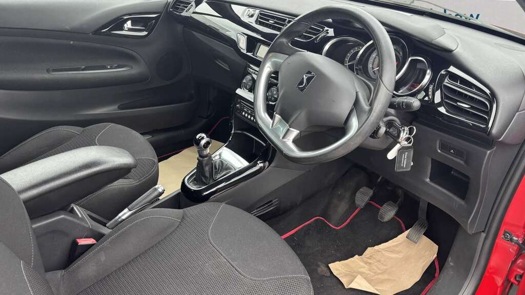 Citroen DS3 1.6 Vti 16V Dstyle Plus 2012 Red #5