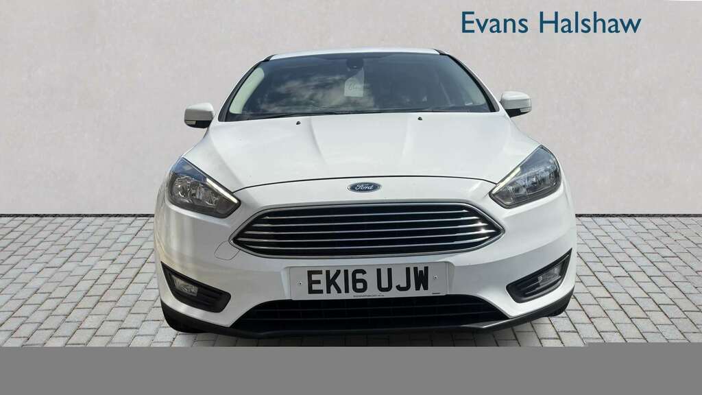 Ford Focus 1.0 Ecoboost 125 Zetec 2016 EK16UJW White #2