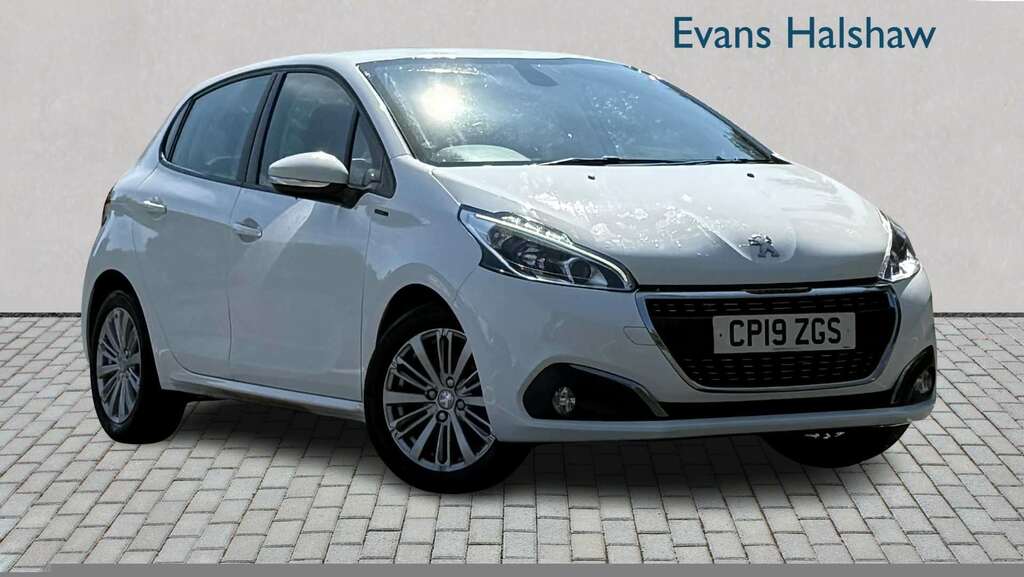 Peugeot 208 1.2 Puretech 82 Signature Start Stop 2019 White