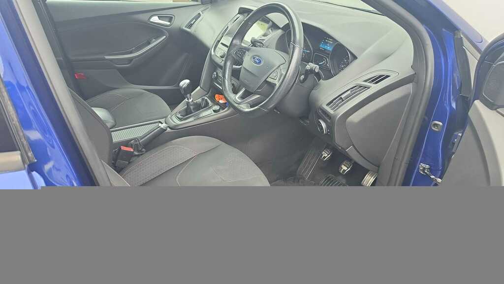 Ford Focus 1.5 Tdci 120 St-line 2017 BN67YKM Blue #5