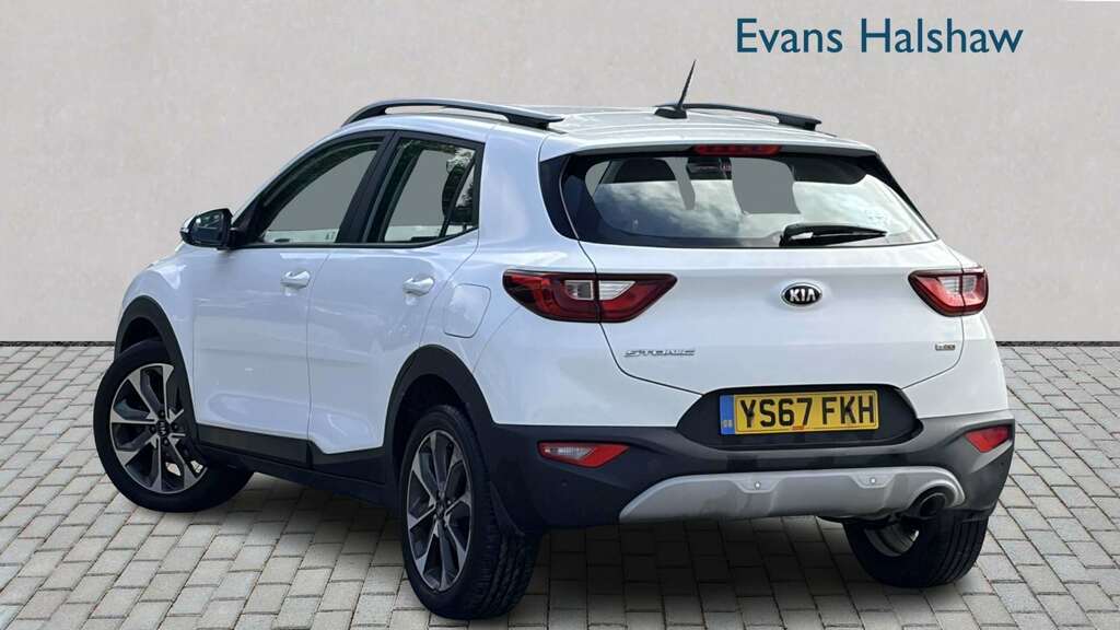 Kia Stonic 1.0T Gdi 2 2017 White #2