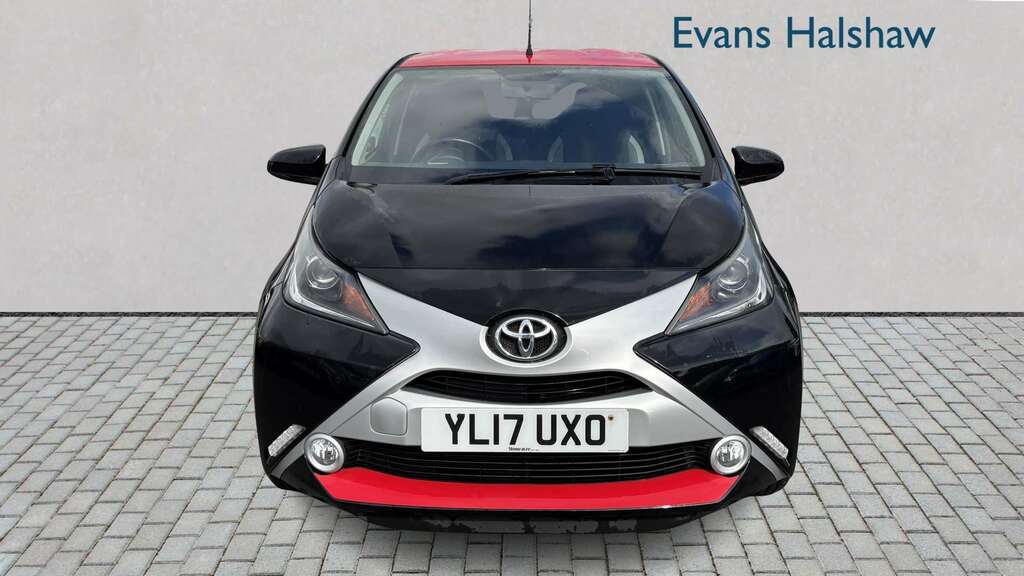 Toyota Aygo 1.0 Vvt-i X-press 2017 Black #4