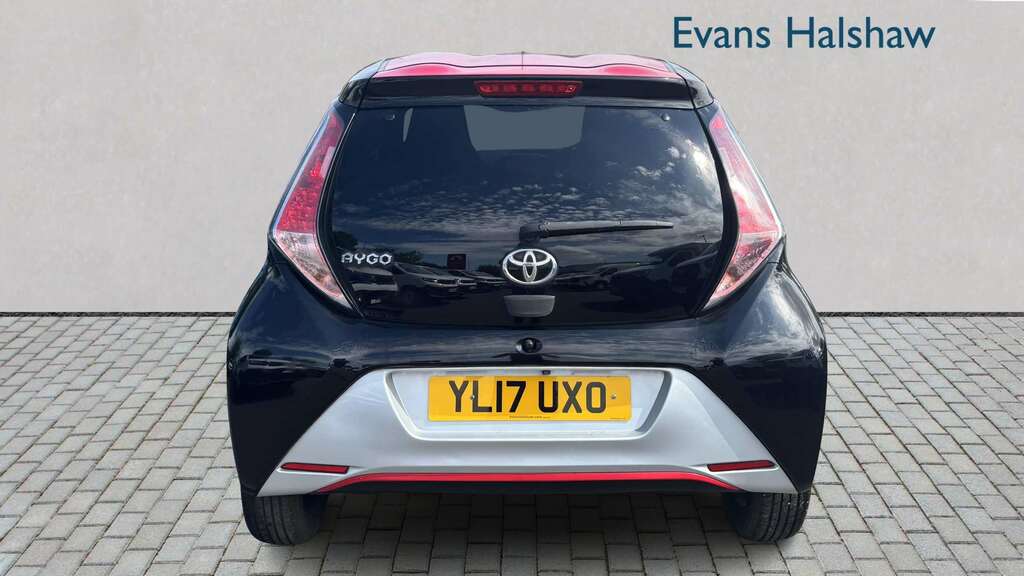 Toyota Aygo 1.0 Vvt-i X-press 2017 YL17UXO Black #4