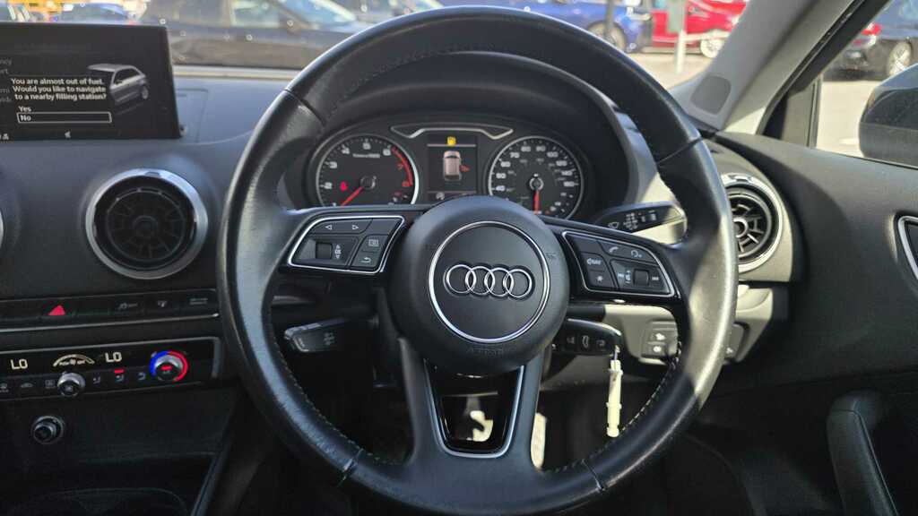 Audi A3 Black Edition White #7