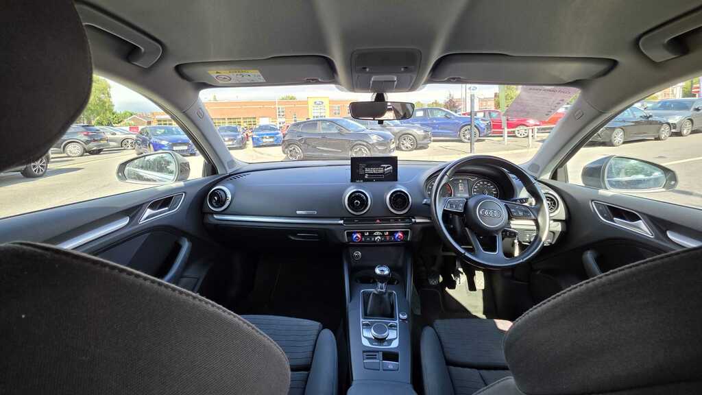 Audi A3 Black Edition White #5