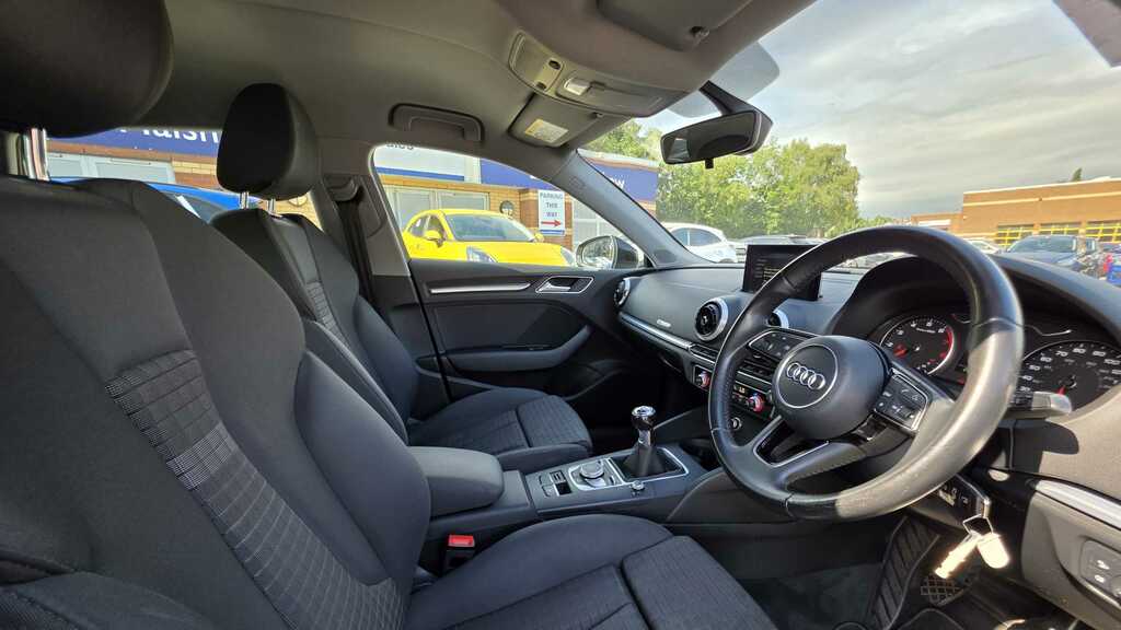 Audi A3 Black Edition White #8