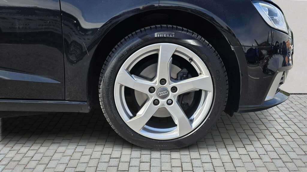 Audi A3 Black Edition White #3