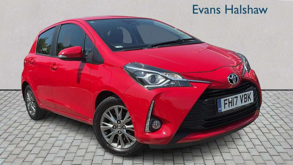 Toyota Yaris 1.5 Vvt-i Icon 2017 Red