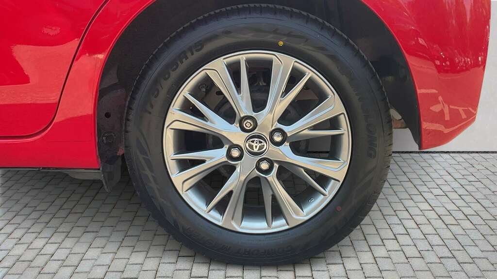 Toyota Yaris 1.5 Vvt-i Icon 2017 Red #5
