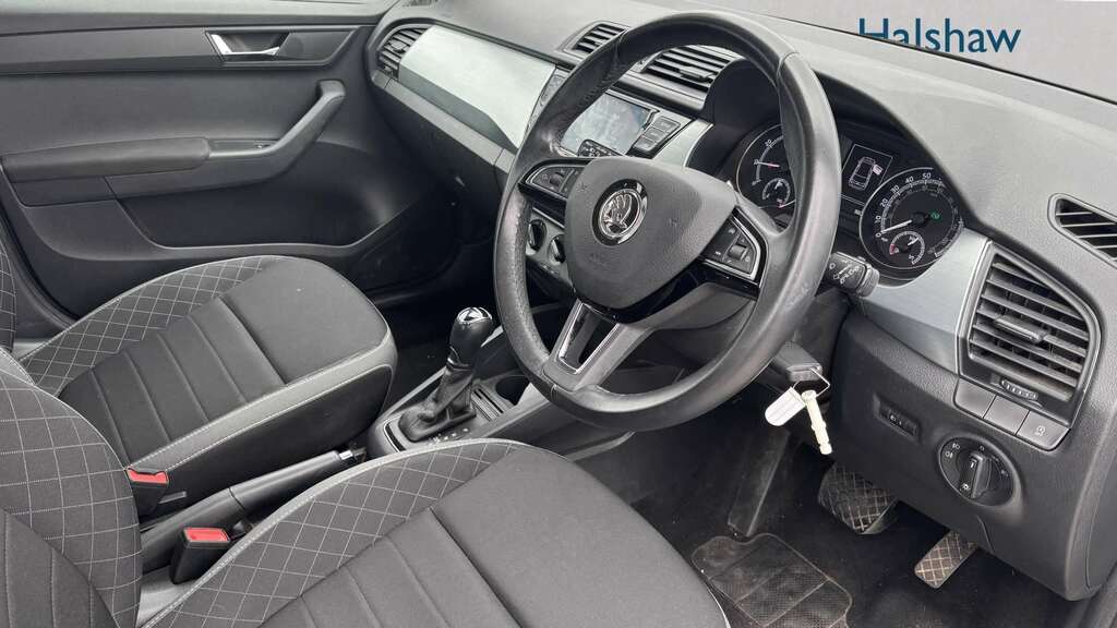 Skoda Fabia 1.0 Tsi 110 Se Dsg 2019 Grey #2