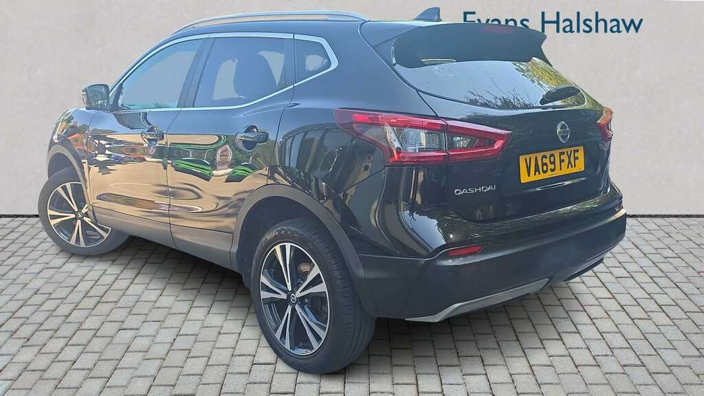 Nissan Qashqai 1.3 Dig-t N-connecta 2020 White