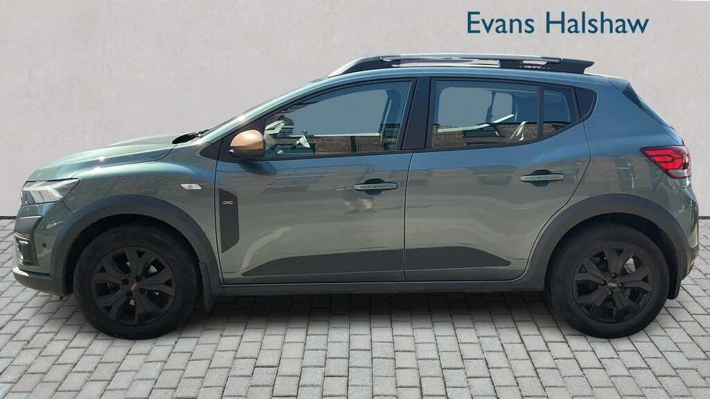 Dacia Sandero Stepway 1.0 Tce Extreme 2023 PX73YOF Green #3