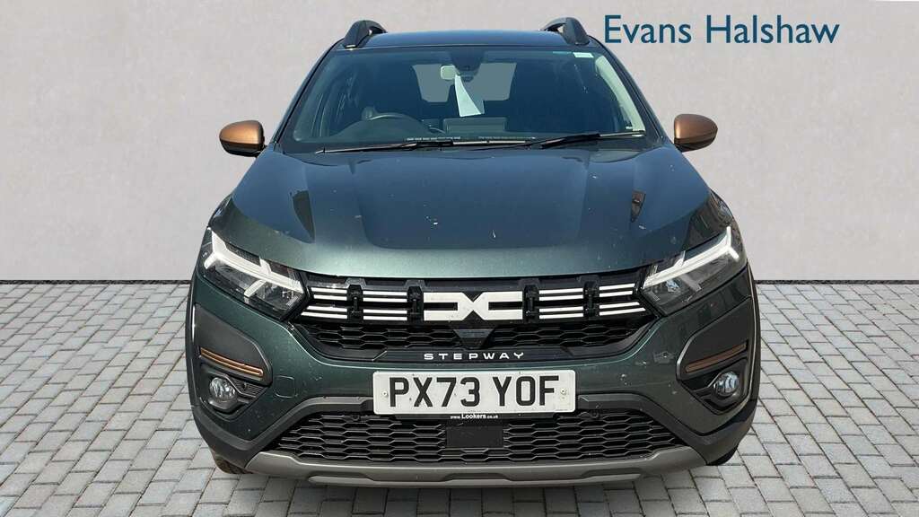 Dacia Sandero Stepway 1.0 Tce Extreme 2023 PX73YOF Green #2
