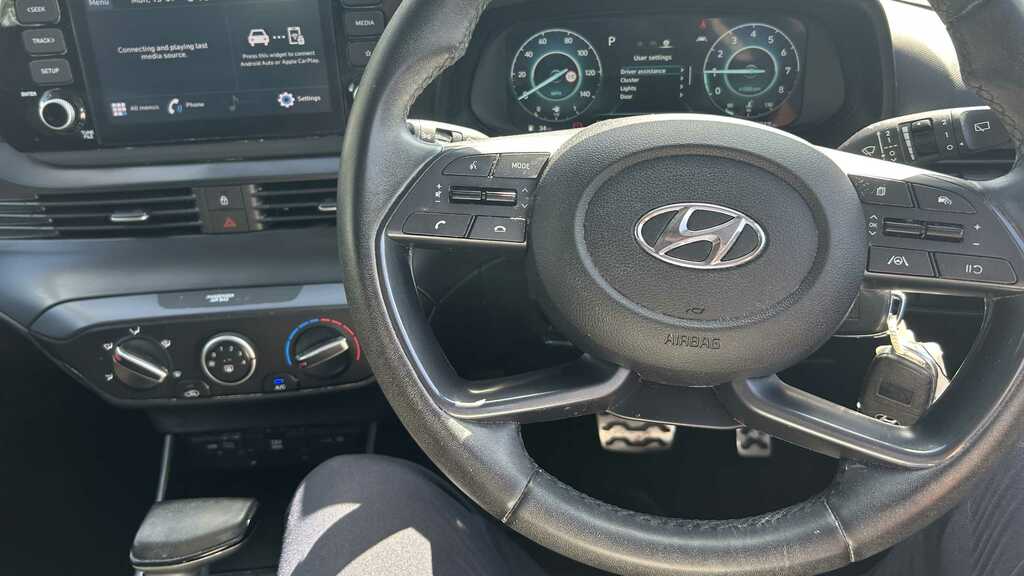 Hyundai Bayon Ultimate Grey #16