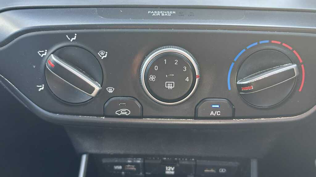Hyundai Bayon Ultimate Grey #24