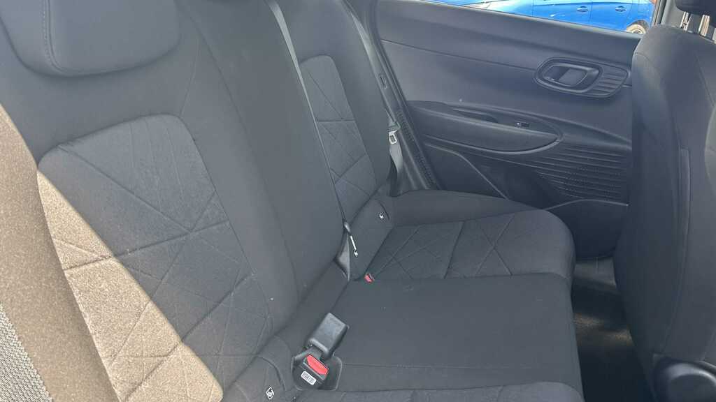 Hyundai Bayon Ultimate Grey #12