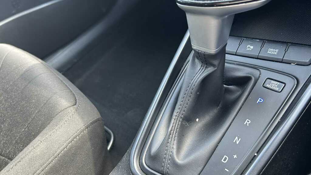 Hyundai Bayon Ultimate Grey #25