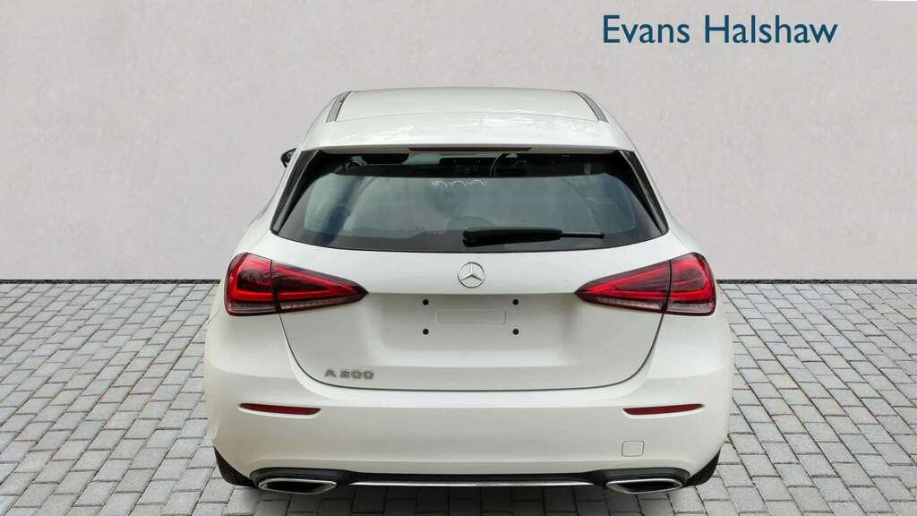 Mercedes-Benz A Class A200 Sport 2018 EN68CRU White #4