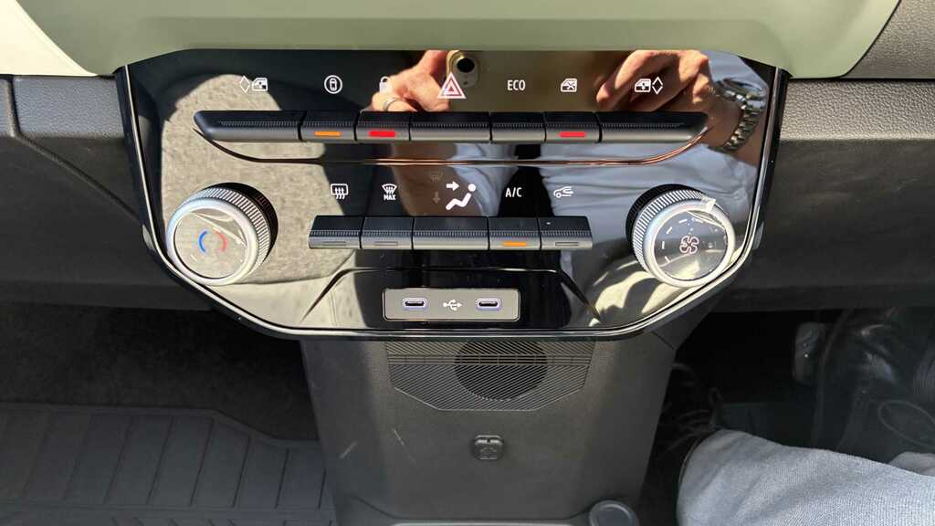 Dacia Spring 65 26.8Kwh Expression Blue #34