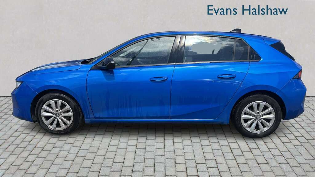 Vauxhall Astra 1.2 Turbo Design 2024 Blue #4