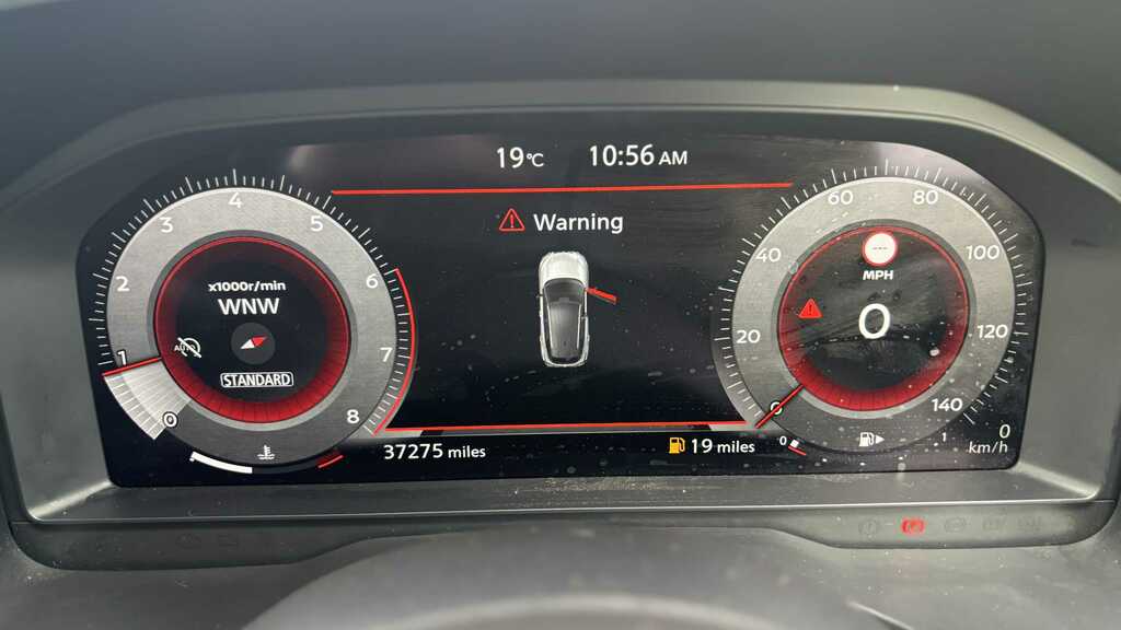Nissan Qashqai Nissan Qashqai 1.5 E-power N-connecta Glass Roof Black #12
