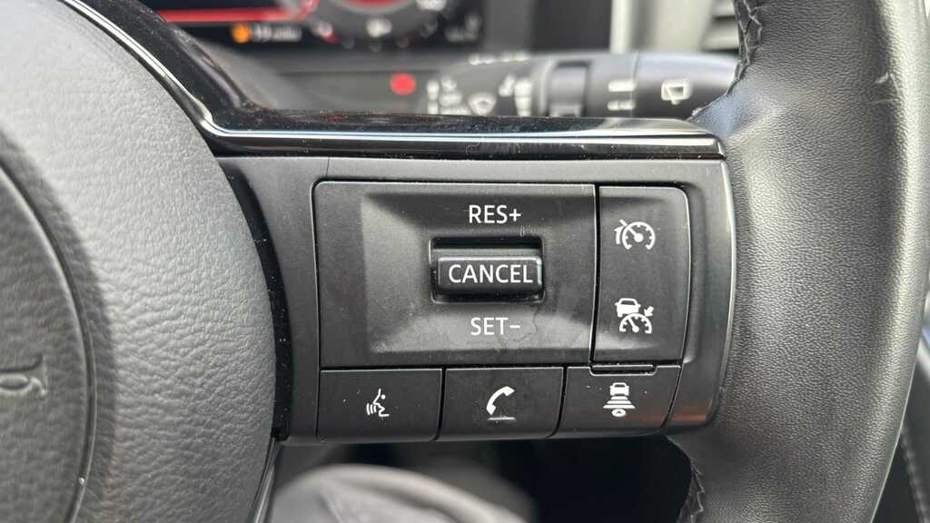 Nissan Qashqai Nissan Qashqai 1.5 E-power N-connecta Glass Roof Black #14