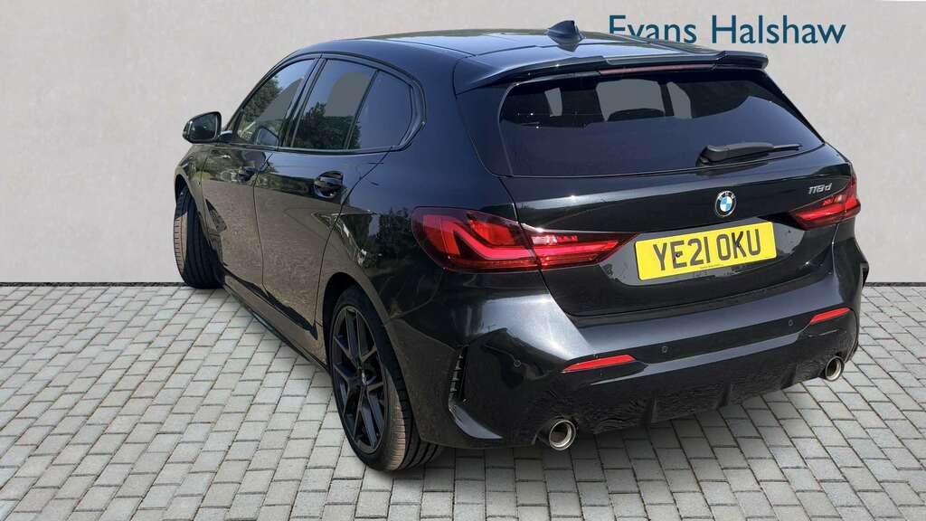 BMW 1 Series 118D M Sport Step 2021 YE21OKU Black #4